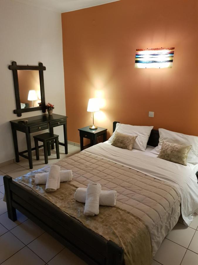 Schinas Apts. Apartment Tolofon Ngoại thất bức ảnh