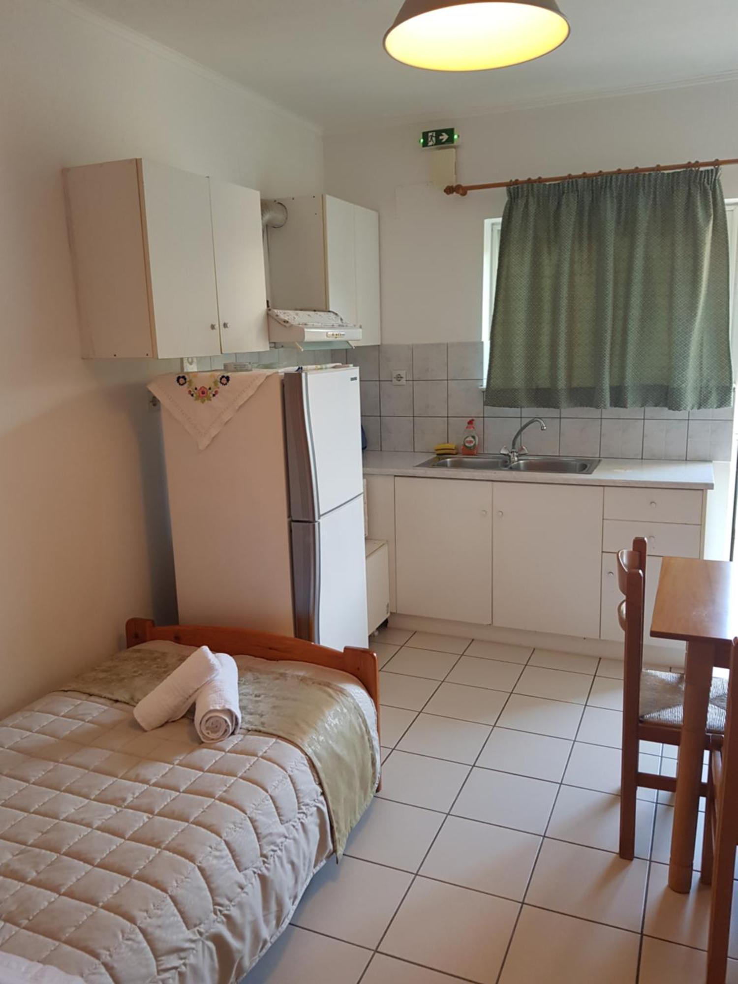 Schinas Apts. Apartment Tolofon Phòng bức ảnh